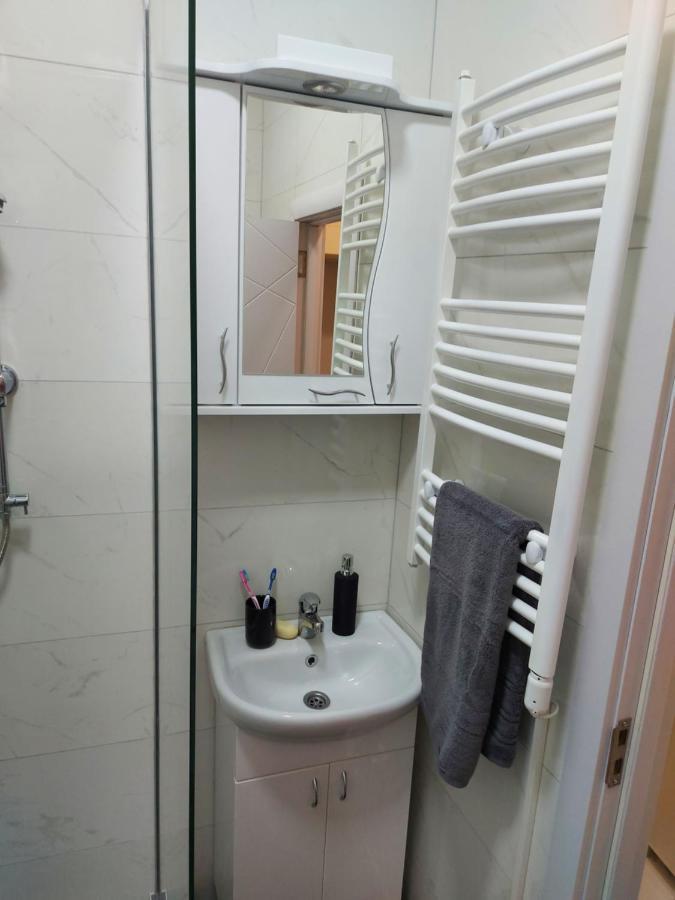 Apartman Mikikiki Belgrad Zewnętrze zdjęcie