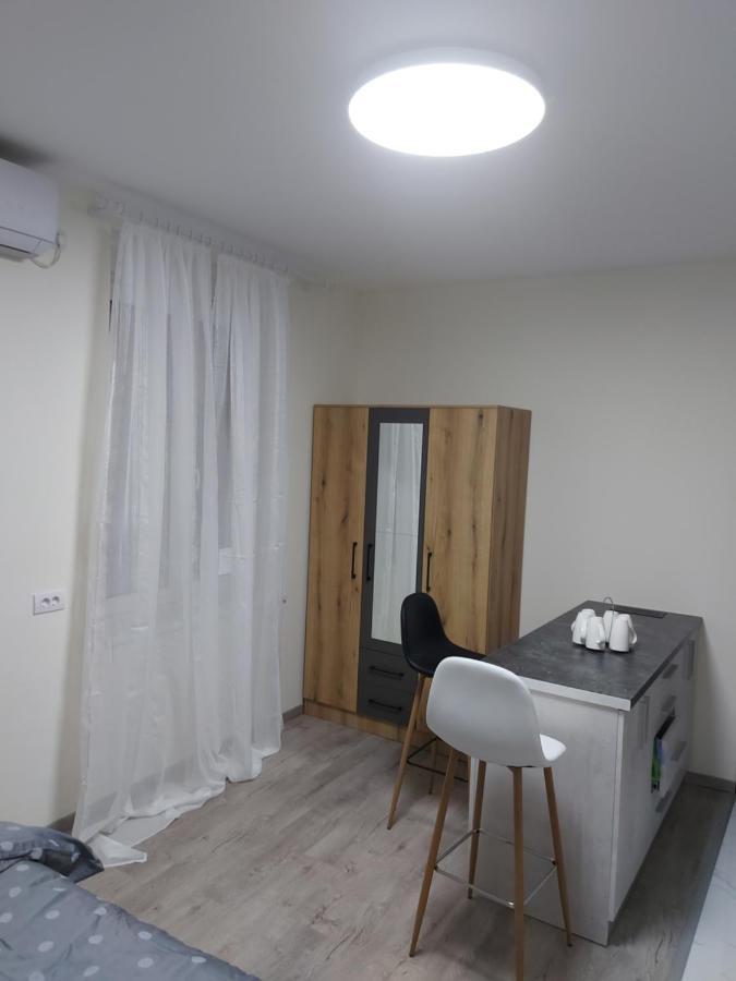 Apartman Mikikiki Belgrad Zewnętrze zdjęcie